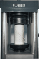 Automatic uniaxial and triaxial test system
